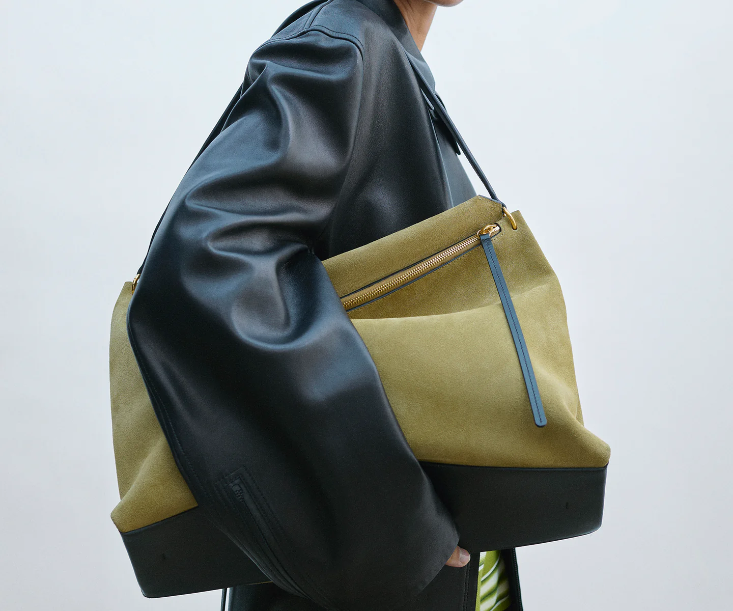 Architectural Elegance in Every Stitch